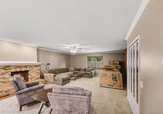 Photo 3 of Single family home for sale at 1087 Collingwood Dr, Rochester Hills, MI 48307 | MLS# 20261057037 | Listing updated on 2026-08-08