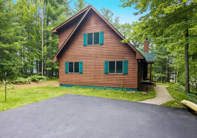 2nd image of 4620 N Indian Lake Rd, Traverse City, MI 49696 | MLS# 78080071375