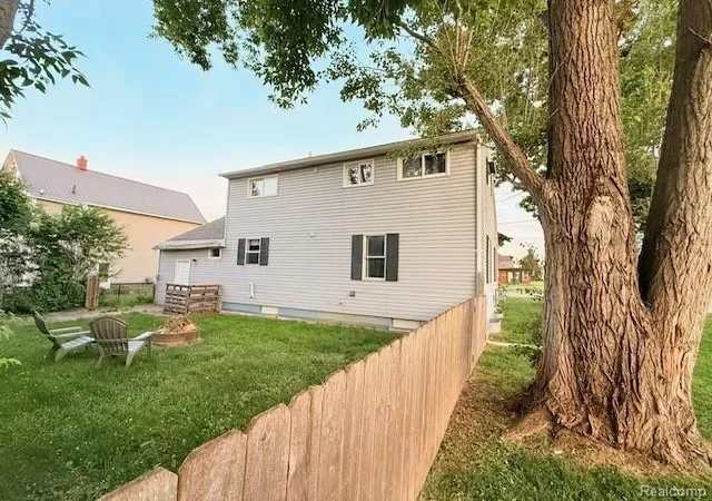 5th image of 128 W 10Th Ave, Sault Sainte Marie, MI 49783 | MLS# 20261057041