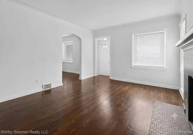 4th image of 10318 Beaconsfield St, Detroit, MI 48224 | MLS# 20261057045