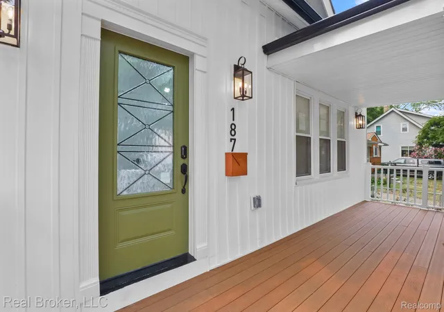 Photo 3 of Single family home for sale at 187 Leroy St, Ferndale, MI 48220 | MLS# 20261057046 | Listing updated on 2026-08-23