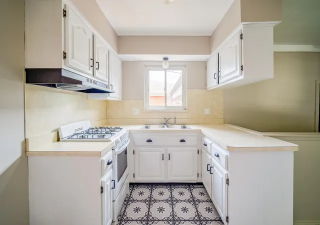 Photo 3 of Single family home for sale at 14557 Michigan Blvd, Allen Park, MI 48101 | MLS# 81026037804 | Listing updated on 2026-08-25