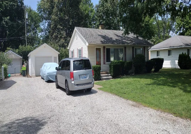 28th image of 1823 Washington St, Algonac, MI 48001 | MLS# 20261057050