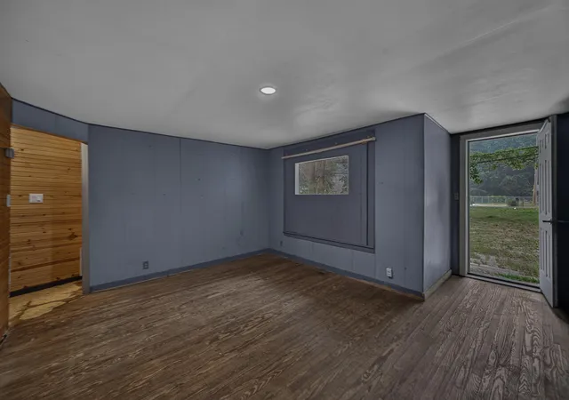 Photo 4 of Single family home for sale at 3065 Black Crk Rd, Muskegon, MI 49444 | MLS# 71026037809 | Listing updated on 2026-08-26