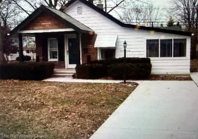 Photo 1 of Sale Pending at 18017 Hanna St, Melvindale, MI 48122 | MLS# 20261057070 | Listing updated on 2026-07-23
