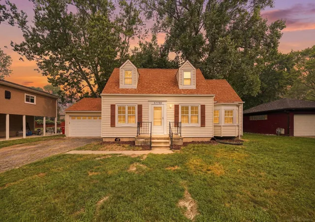 Photo 1 of Sale Pending at 21726 8 1/2 Mile Rd, Southfield, MI 48075 | MLS# 58050215861 | Listing updated on 2026-08-24