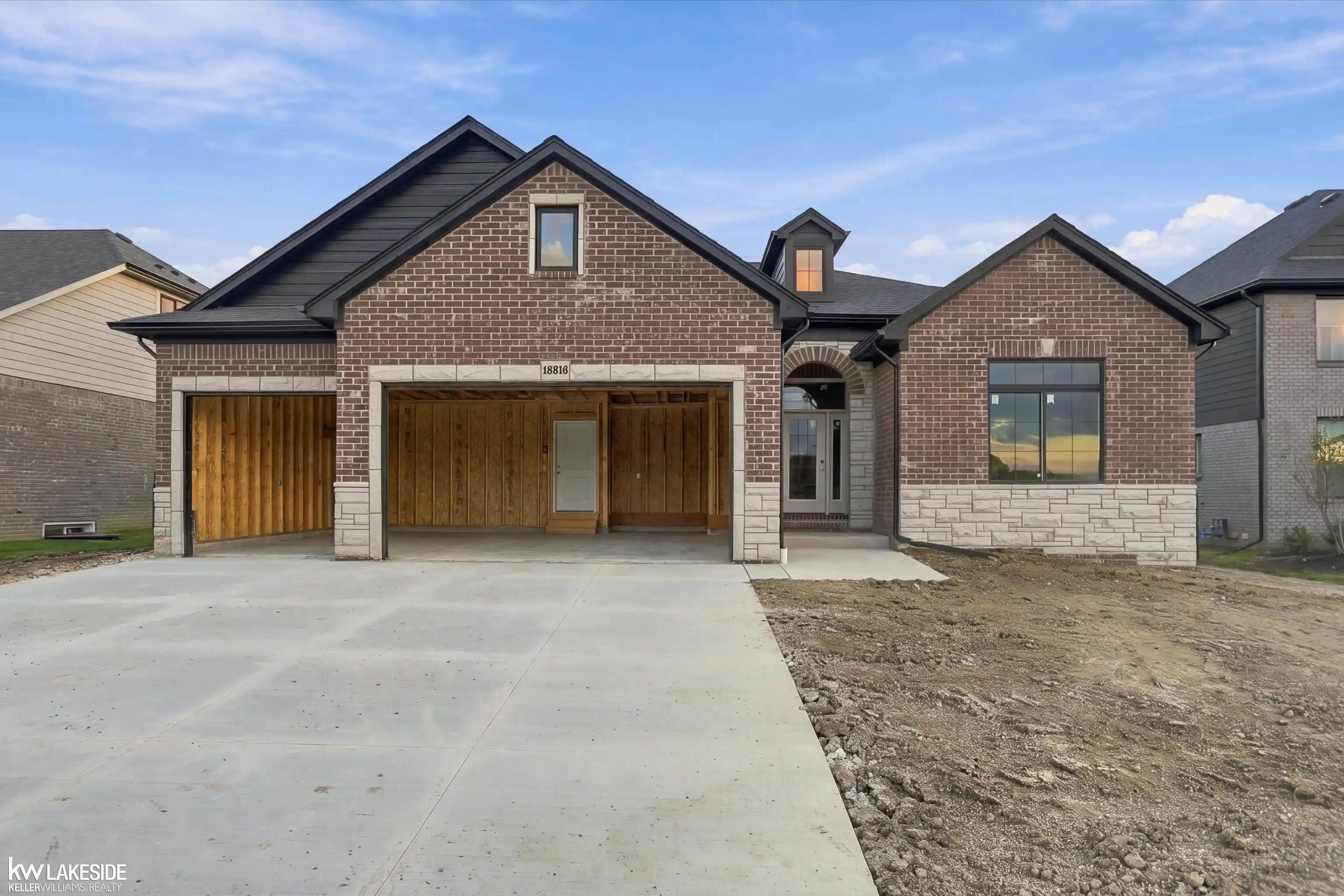Photo 1 of Single family home for sale at 18816 Via Firenze, Macomb, MI 48044 | MLS# 58050215865 | Listing updated on 2026-10-20