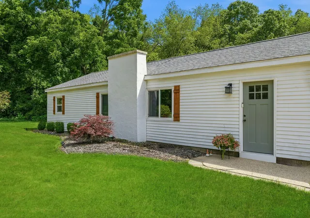 Photo 1 of Single family home for sale at 6436 Myers Lake Ave Ne, Rockford, MI 49341 | MLS# 65026037850 | Listing updated on 2026-08-25