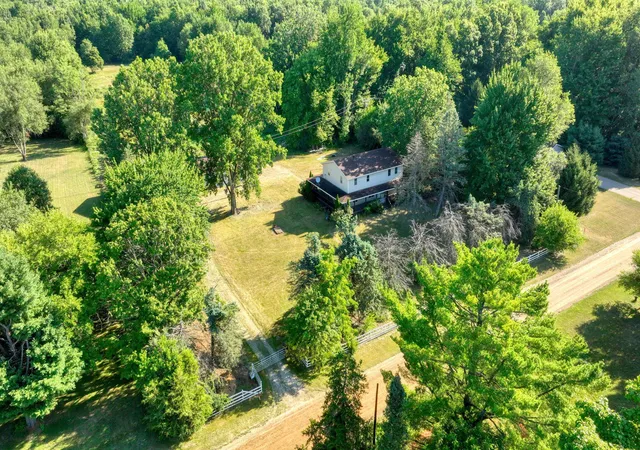 74th image of 49300 Arkona Rd, Belleville, MI 48111 | MLS# 81026037852