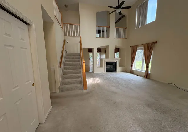 2nd image of 3831 Springwood Ct, Auburn Hills, MI 48326 | MLS# 58050215875