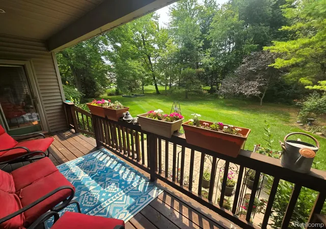 5th image of 3391 N Burwick Dr, Port Huron, MI 48060 | MLS# 20261057120