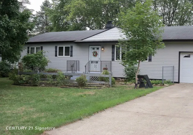 Photo 1 of Single family home for sale at 5127 Arbor Ln, Flint, MI 48506 | MLS# 5050215878 | Listing updated on 2026-08-28
