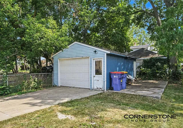 29th image of 940 Chatham St Nw, Grand Rapids, MI 49504 | MLS# 65026037888