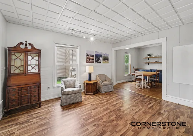 Photo 2 of Single family home for sale at 940 Chatham St Nw, Grand Rapids, MI 49504 | MLS# 65026037888 | Listing updated on 2026-10-02