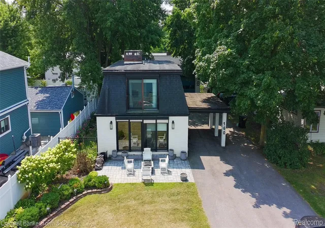 30th image of 160 E Shore Dr, Whitmore Lake, MI 48189 | MLS# 20261057134