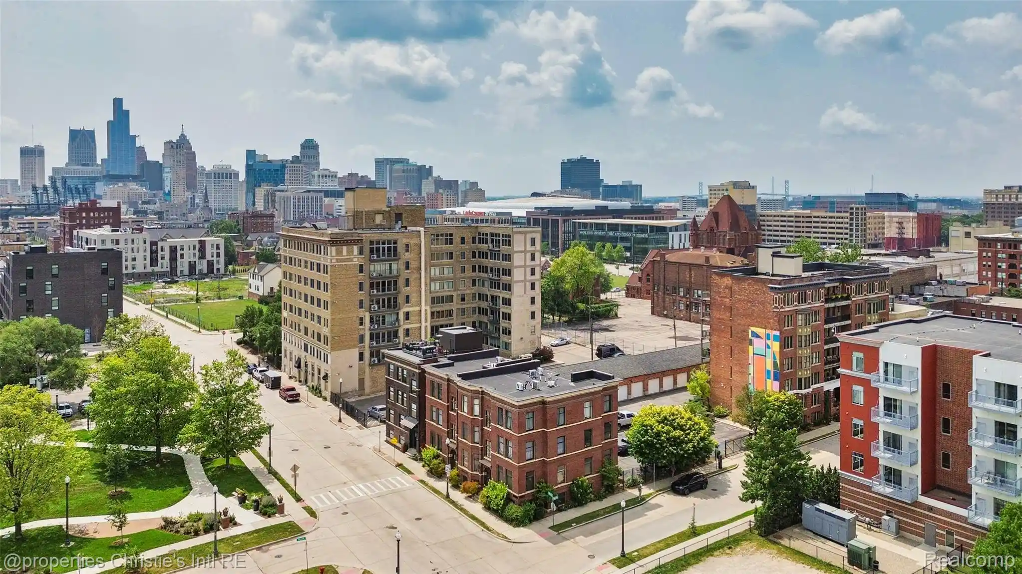 Listing Photo 2 - Condo for sale in 112 Watson St located at 112 Watson St, Detroit, MI 48201 - Unit #20