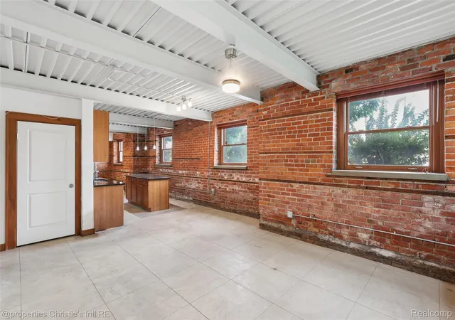 Listing Photo 4 - Condo for sale in building located at 112 Watson St, Detroit, MI 48201 - Unit #20
