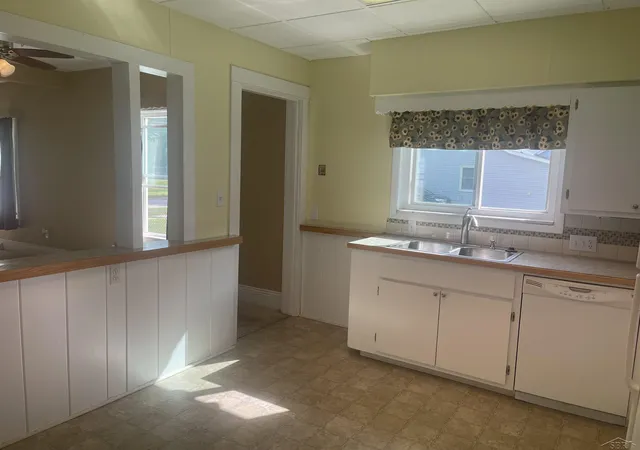 Photo 4 of Single family home for sale at 317 N Bates St, Saginaw, MI 48602 | MLS# 61050215893 | Listing updated on 2026-08-29
