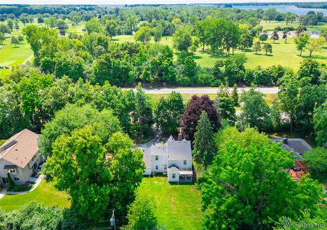 Photo 2 of Single family home for sale at 9838 Grosse Ile Pkwy, Grosse Ile Township Wayne, MI 48138 | MLS# 20261057168 | Listing updated on 2026-08-28