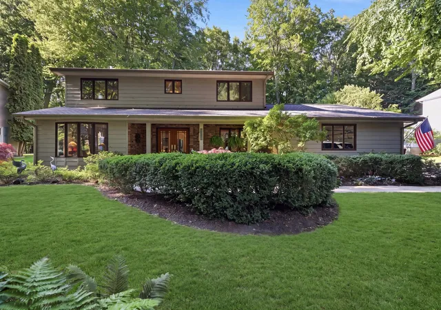 Photo 1 of Sale Pending at 17565 Beech Hl Dr, Grand Haven, MI 49417 | MLS# 71026037917 | Listing updated on 2026-09-25
