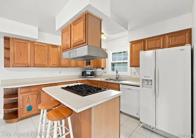 5th image of 2975 Hill Dr, Troy, MI 48085 | MLS# 20261057185