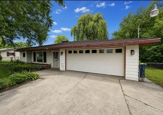 Photo 1 of Single family home for sale at 512 S 28th Street, Saginaw, MI 48601 | MLS# 61050215902 | Listing updated on 2026-07-23