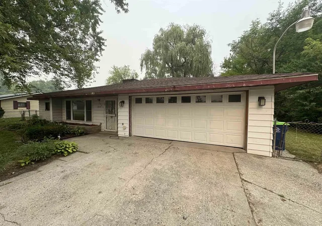 Photo 2 of Single family home for sale at 512 S 28th Street, Saginaw, MI 48601 | MLS# 61050215902 | Listing updated on 2026-07-23