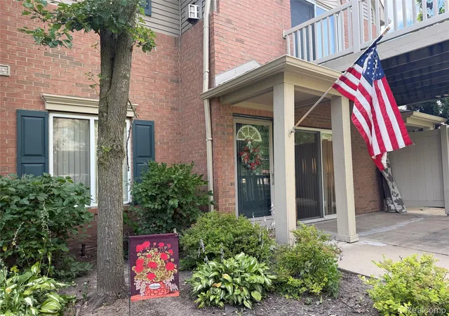 Photo 1 of Condo for sale at 276 Marigold Cir #18, Westland, MI 48185 | MLS# 20261057191 | Listing updated on 2026-08-20