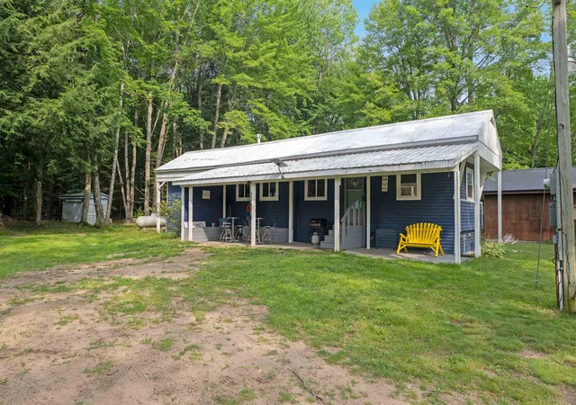 Photo 3 of Single family home for sale at 1171 Wa Ba Tesse Dr, Kalkaska, MI 49646 | MLS# 78080071386 | Listing updated on 2026-09-10
