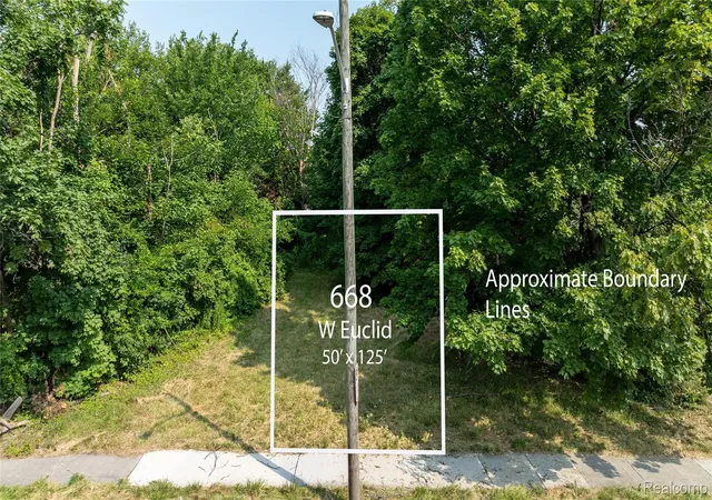 2nd image of 668 W Euclid St, Detroit, MI 48202 | MLS# 20261057195