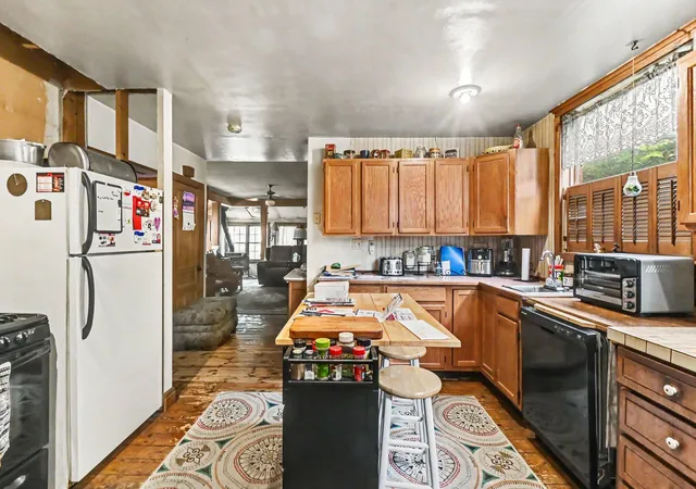 25th image of 220 Prairie St, Charlotte, MI 48813 | MLS# 64026037946