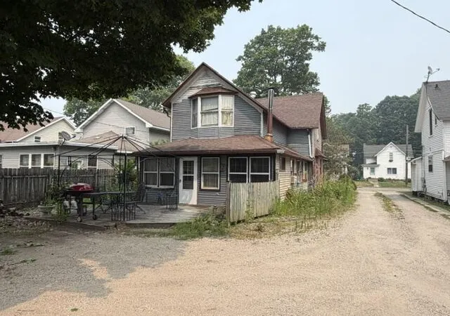 5th image of 220 Prairie St, Charlotte, MI 48813 | MLS# 64026037946