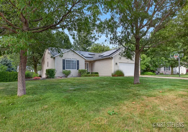 1st image of 5911 Frostline Dr, Allendale, MI 49401 | MLS# 65026037945