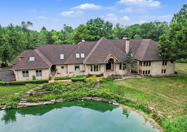 2nd image of 4911 Red Fox Run, Ann Arbor, MI 48105 | MLS# 81026037947