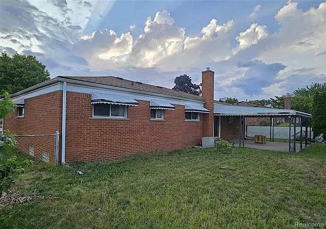 Photo 4 of Single family home for sale at 29012 James Dr, Warren, MI 48092 | MLS# 20261057215 | Listing updated on 2026-09-16