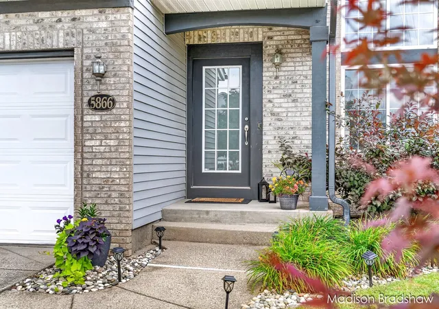 2nd image of 5866 E Grove Dr Se, Grand Rapids, MI 49512 | MLS# 65026037951