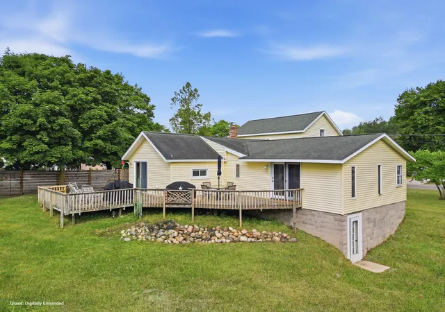 2nd image of 506 N Lincoln Ave, Lakeview, MI 48850 | MLS# 72026037805