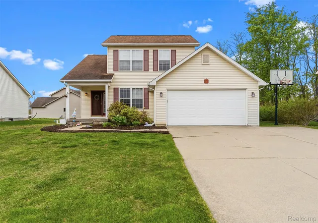 Photo 1 of Sale Pending at 1265 Theresa Dr, Fenton, MI 48430 | MLS# 20261057227 | Listing updated on 2026-08-23