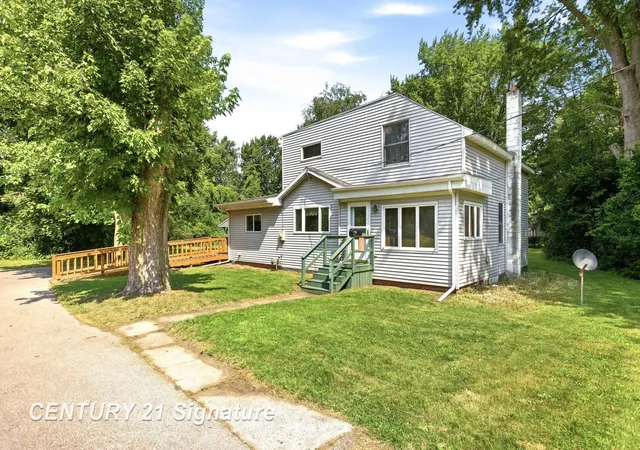Photo 2 of Single family home for sale at 408 W Capitol St, Saginaw, MI 48604 | MLS# 61050215922 | Listing updated on 2026-08-30