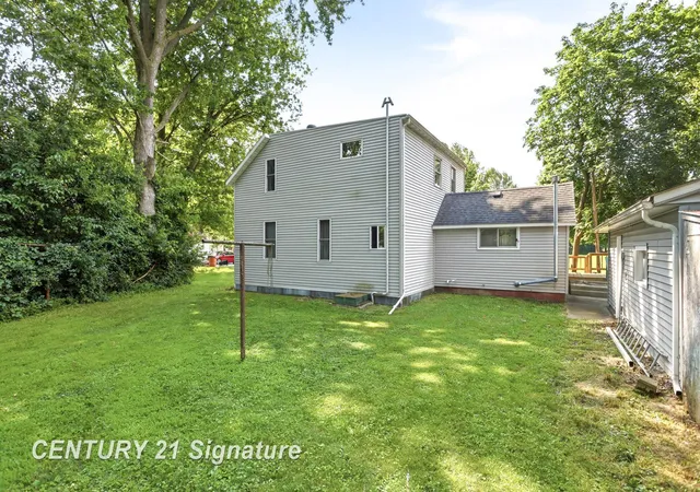 Photo 5 of Single family home for sale at 408 W Capitol St, Saginaw, MI 48604 | MLS# 61050215922 | Listing updated on 2026-08-30
