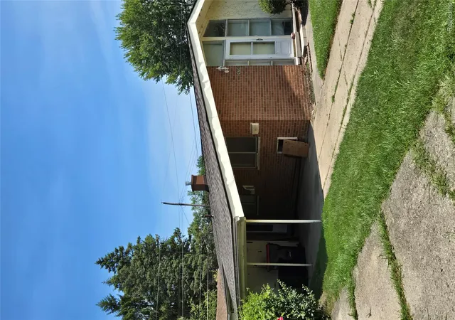 3rd image of 29708 Fairfax St, Southfield, MI 48076 | MLS# 20261057230