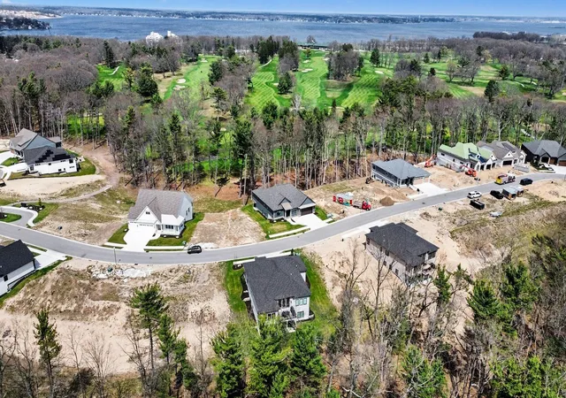 Photo 3 of Single family home for sale at 2897 Duneside Trl, Muskegon, MI 49441 | MLS# 71026037970 | Listing updated on 2026-07-23
