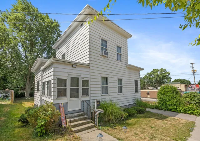 1st image of 852 Leonard St Ne, Grand Rapids, MI 49503 | MLS# 65026037983