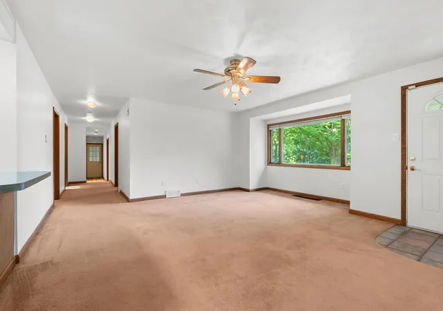 4th image of 12876 Helmer Rd S, Battle Creek, MI 49015 | MLS# 64026037975