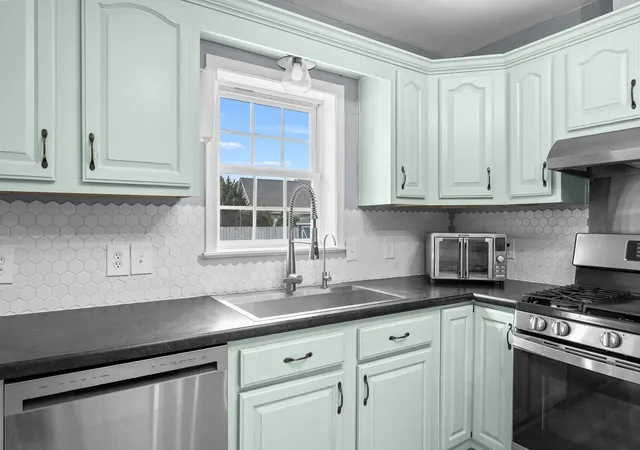 Photo 4 of Single family home for sale at 1138 Wintercherry Ln, Vicksburg, MI 49097 | MLS# 66026037978 | Listing updated on 2026-09-14