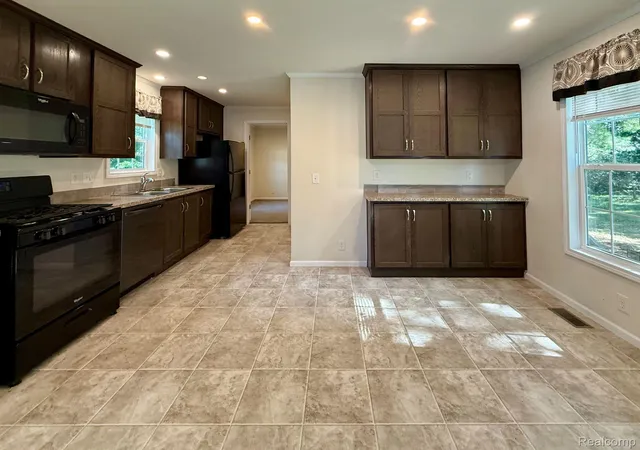 Photo 4 of Single family home for sale at 10450 6 Mile Rd #18, Battle Creek, MI 49014 | MLS# 20261057245 | Listing updated on 2026-07-24