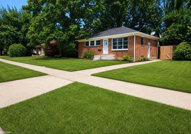 1st image of 17225 Bell Ave, Eastpointe, MI 48021 | MLS# 58050215929