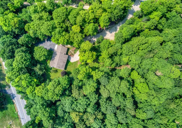 4th image of 244 W Kasson Center Rd, Maple City, MI 49664 | MLS# 78080071389