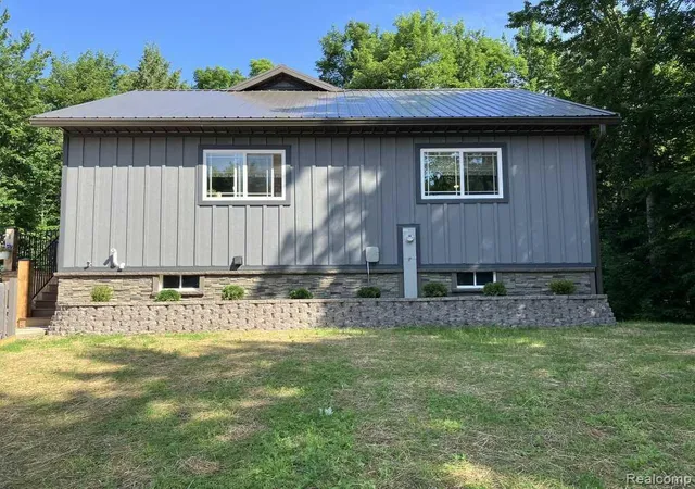 3rd image of 3395 Raspberry Ln, Au Train Township Alger, MI 49862 | MLS# 20261057268