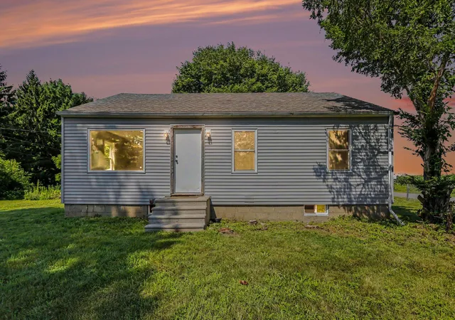 Photo 1 of Single family home for sale at 10906 Pucker St, Niles, MI 49120 | MLS# 69026038010 | Listing updated on 2026-09-03